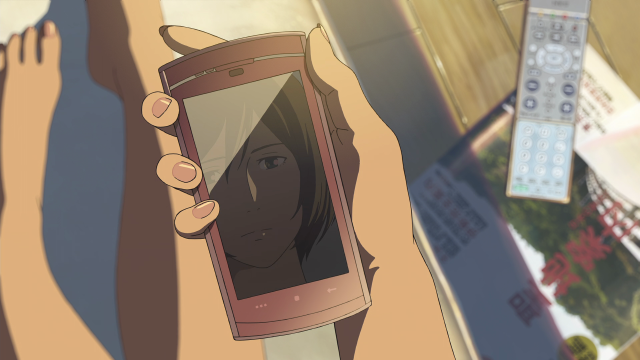 Person holding cell phone woman free wallpaper for desktop - medium preview image