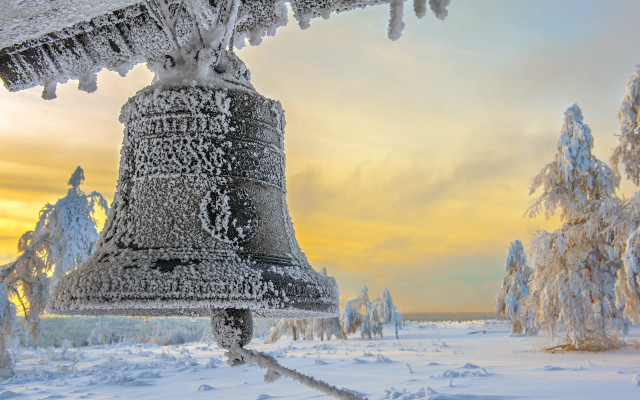 Ice bell snowy landscape sunset free wallpaper for desktop - medium preview image