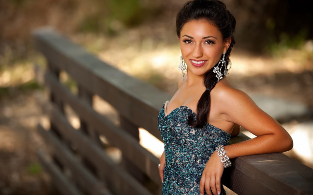 Woman bridge smile dress portrait free wallpaper for desktop - medium preview image