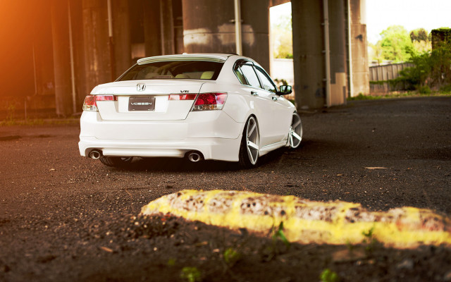 White car parking lot yellow free wallpaper for desktop - medium preview image