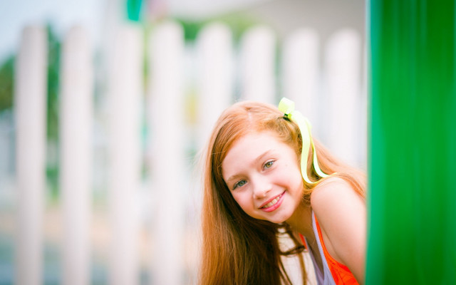 Girl red hair yellow bow free wallpaper for desktop - medium preview image