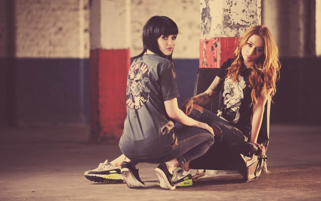 Two women skateboards fashion photorealistic free wallpaper for desktop - medium preview image