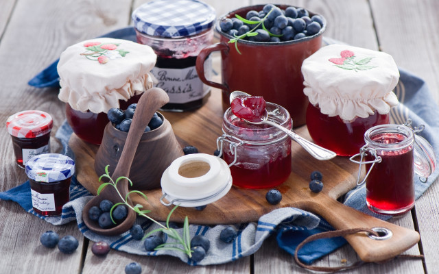 Wooden tray jars berries spoon free wallpaper for desktop - medium preview image