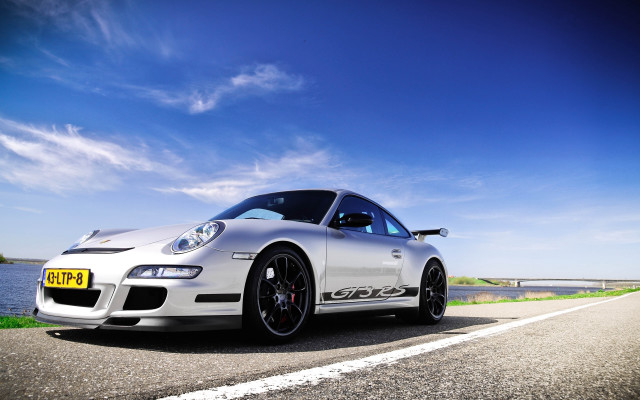 White sports car water bridge #2 free wallpaper for desktop - medium preview image