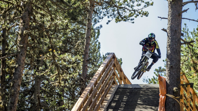 Man bike wooden ramp autumn free wallpaper for desktop - medium preview image