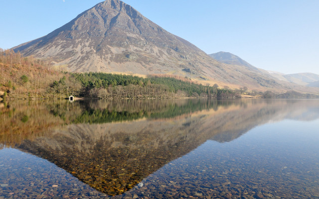 Mountain reflection lake hut symmetry free wallpaper for desktop - medium preview image