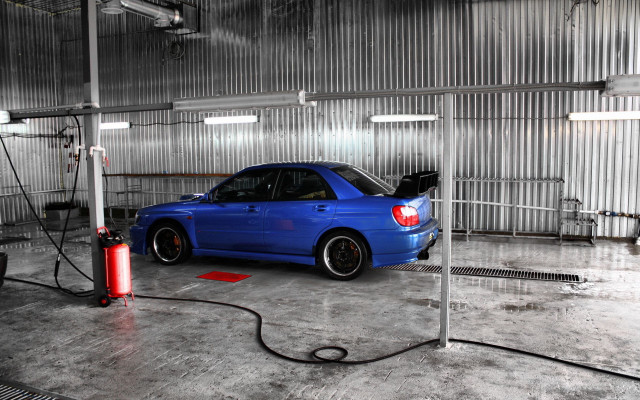 Blue car garage hose fire free wallpaper for desktop - medium preview image