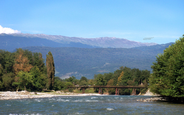 Danube river mountains bridge city free wallpaper for desktop - medium preview image