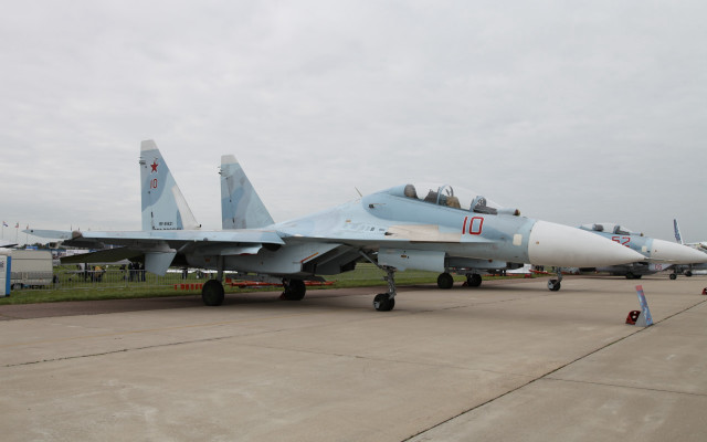 Fighter jet airport tarmac military free wallpaper for desktop - medium preview image