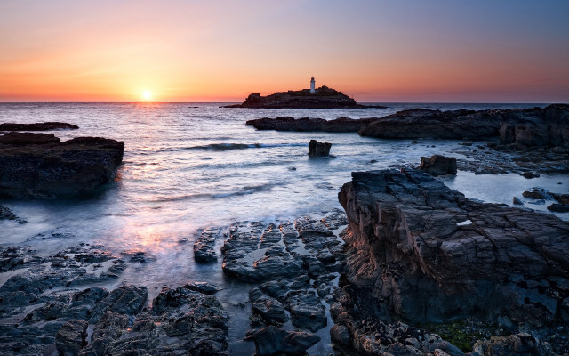 Lighthouse rocky shore sunset water #2 free wallpaper for desktop - medium preview image