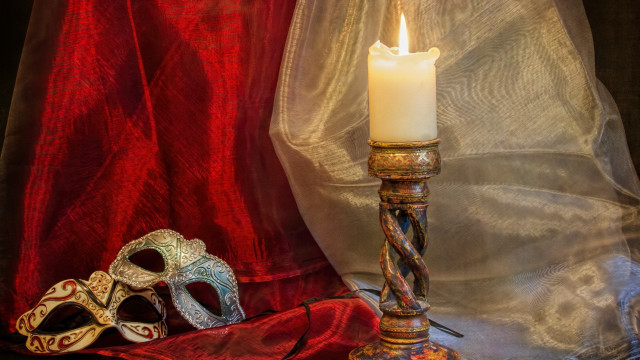 Candle mask table redcloth redcurtain free wallpaper for desktop - medium preview image