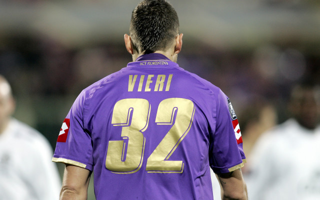 Purple jersey man stadium crowd free wallpaper for desktop - medium preview image