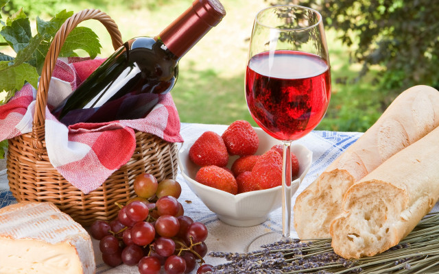 Basket strawberries wine outdoor still free wallpaper for desktop - medium preview image