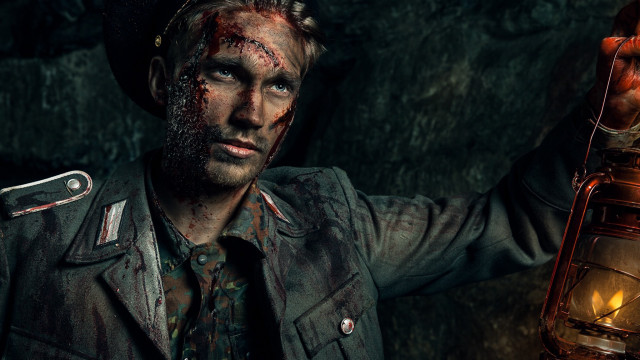 Man bloody face lantern candle free wallpaper for desktop - medium preview image