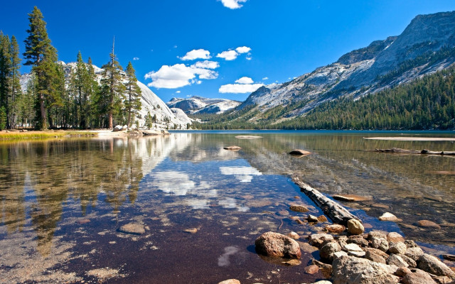 Lake mountains trees clouds rocks free wallpaper for desktop - medium preview image