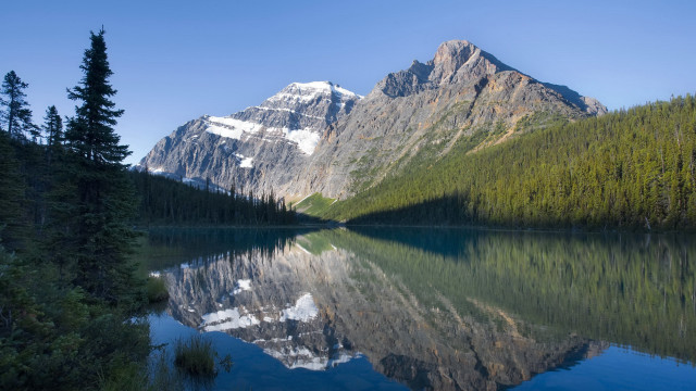 Mountain range reflection lake forest #15 free wallpaper for desktop - medium preview image