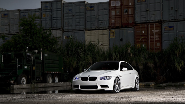 White car truck container 3d free wallpaper for desktop - medium preview image