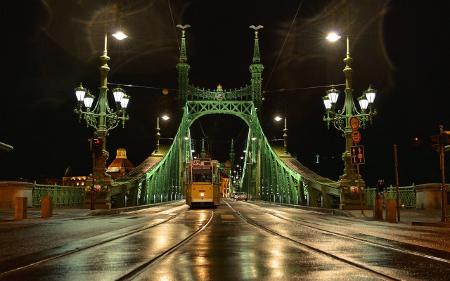 Trolley bridge night streetlights cityscape free wallpaper for desktop - medium preview image