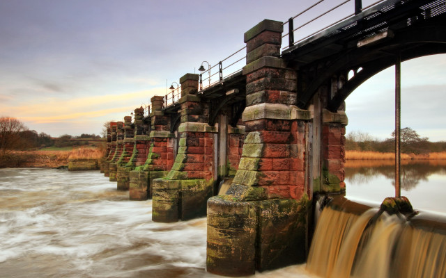 Bridge river waterfall brick pillars free wallpaper for desktop - medium preview image