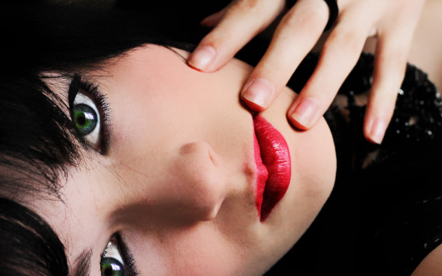 Araceli gilbert gothic portrait closeup free wallpaper for desktop - medium preview image