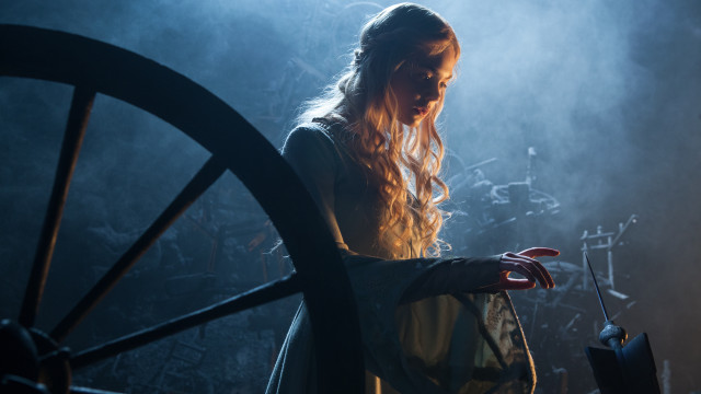 Woman white dress black umbrella #2 free wallpaper for desktop - medium preview image