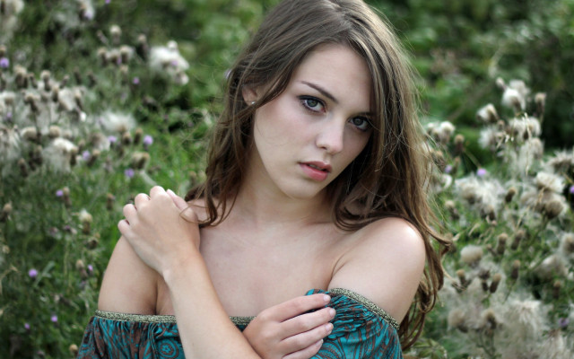 Woman dress flower field closed free wallpaper for desktop - medium preview image