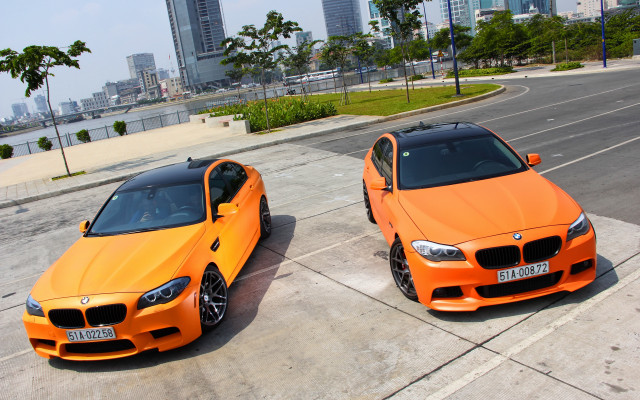 Orange cars city street 3d free wallpaper for desktop - medium preview image