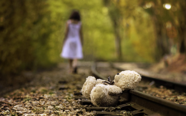 Teddy bear train tracks girl free wallpaper for desktop - medium preview image