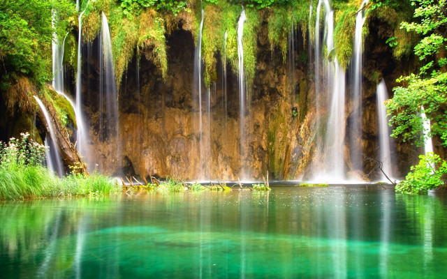 Waterfall forest lake nature light free wallpaper for desktop - medium preview image