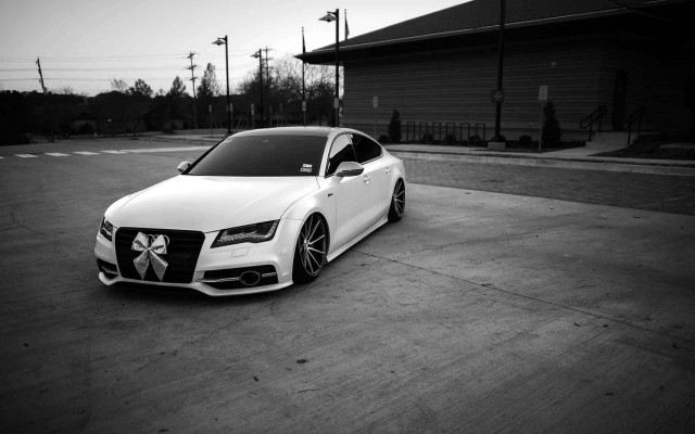 White car parking lot clock free wallpaper for desktop - medium preview image