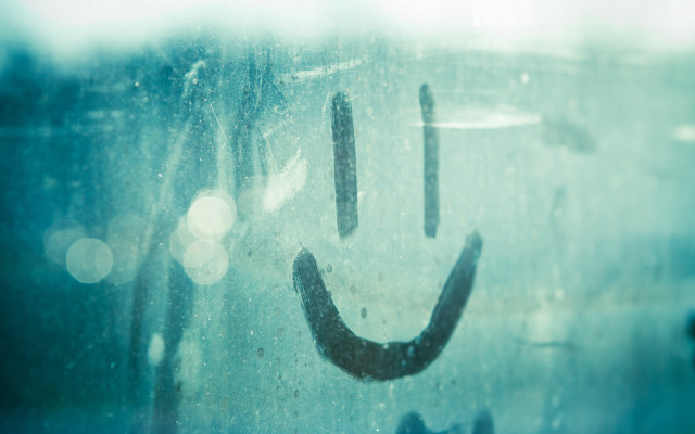 Smiley rainy window blue sky free wallpaper for desktop - medium preview image