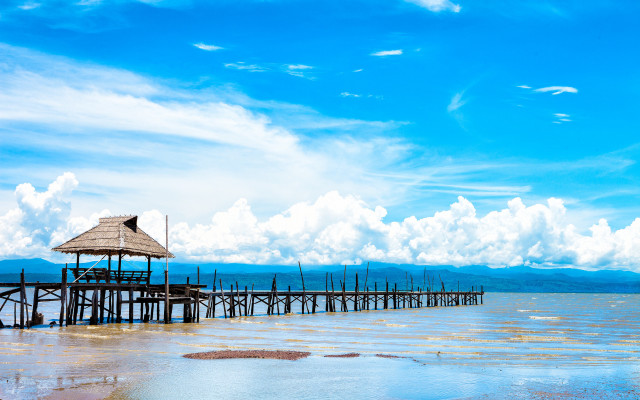 Pier hut ocean blue sky free wallpaper for desktop - medium preview image