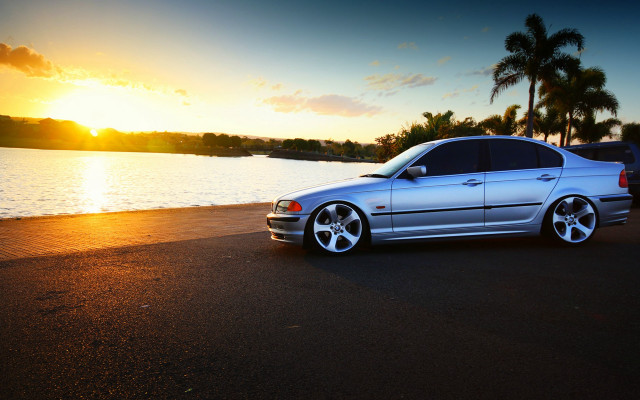 Silver car beach sunset palm free wallpaper for desktop - medium preview image