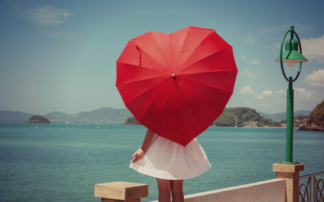 Woman red umbrella beach summer free wallpaper for desktop - medium preview image
