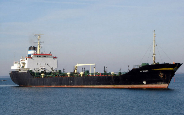 Large ship water sky clouds free wallpaper for desktop - medium preview image