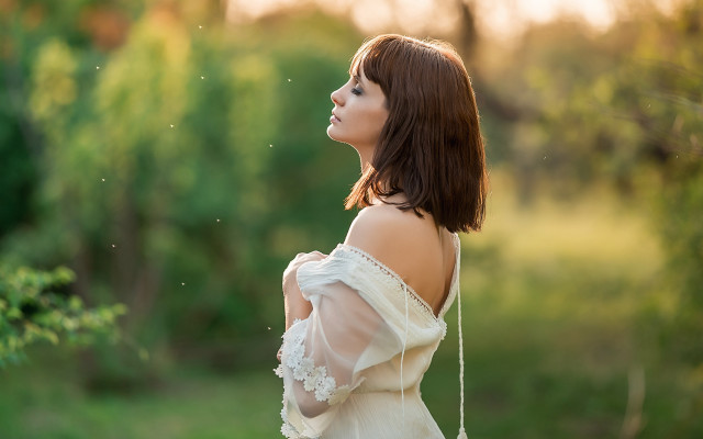 White dress woman forest bokeh free wallpaper for desktop - medium preview image