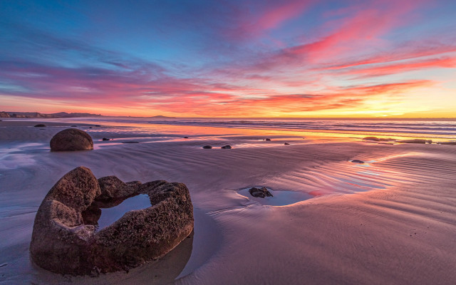 Sunset beach rock formation dusk free wallpaper for desktop - medium preview image