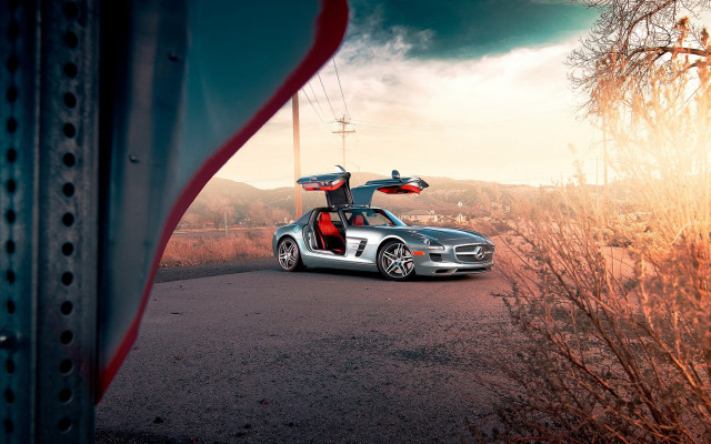 Car surfboard tiltshift cinematic outdoors free wallpaper for desktop - medium preview image