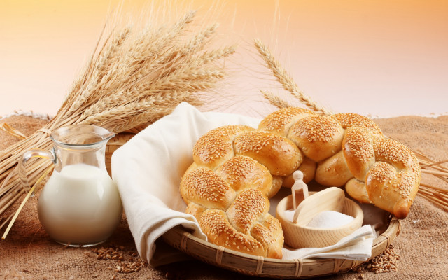 Basket milk bread wheat table free wallpaper for desktop - medium preview image