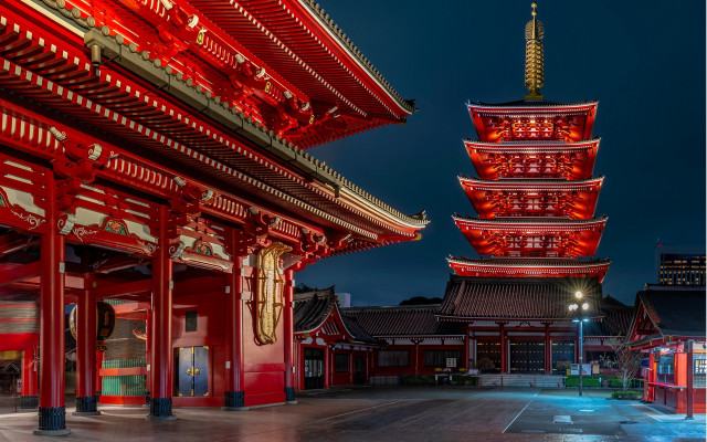 Red tower night cityscape japan free wallpaper for desktop - medium preview image