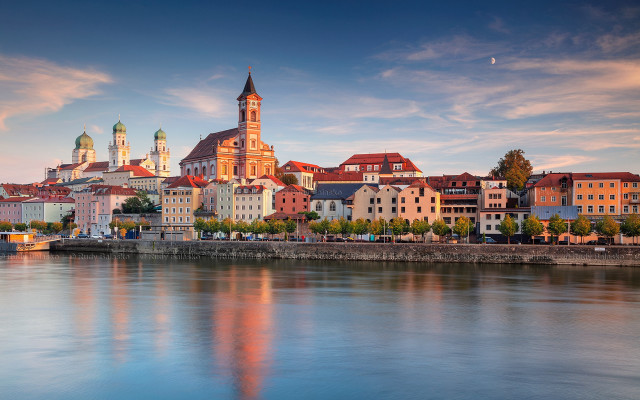 Heidelberg river cityscape moon bridge free wallpaper for desktop - medium preview image