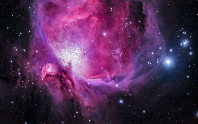 Purple blue star bright center free wallpaper for desktop - medium preview image