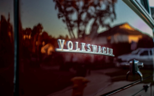 Vehicle door volkswagen tiltshift blurry free wallpaper for desktop - medium preview image