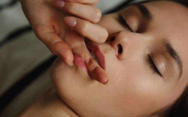 Woman manicure face portrait blurry free wallpaper for desktop - medium preview image