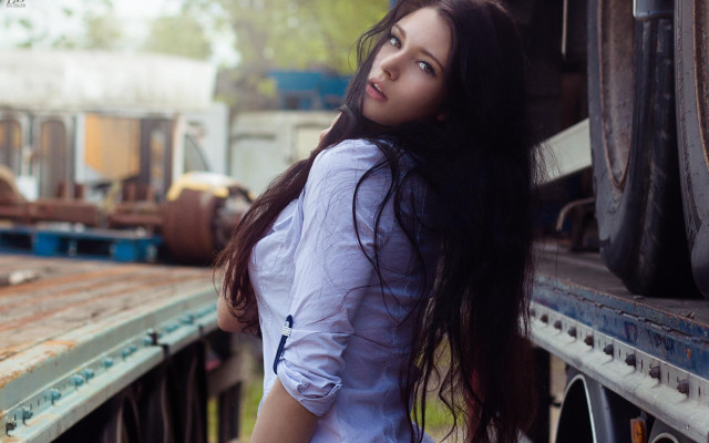 Elina karimova truck portrait longhair free wallpaper for desktop - medium preview image