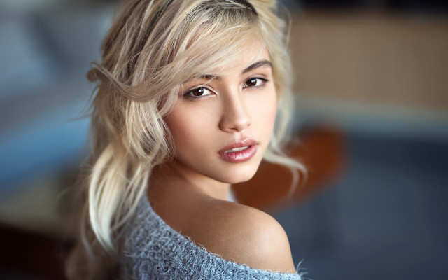 Blonde woman blue top portrait #2 free wallpaper for desktop - medium preview image