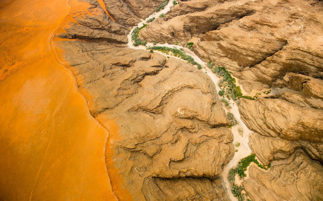 River valley mountains rocks desert free wallpaper for desktop - medium preview image