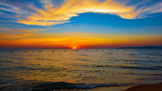 Sunset ocean boats mountain blue free wallpaper for desktop - medium preview image