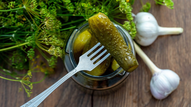 Pickle fork garlic wooden table free wallpaper for desktop - medium preview image