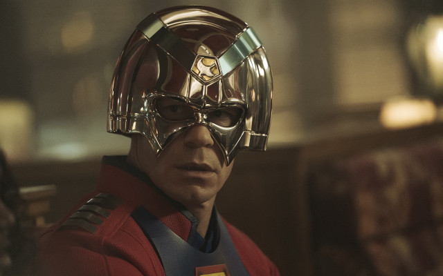 Man red jacket helmet cobra free wallpaper for desktop - medium preview image